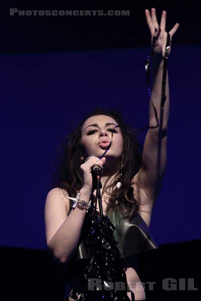 CHARLI XCX - 2012-03-05 - PARIS - La Machine (du Moulin Rouge) - 